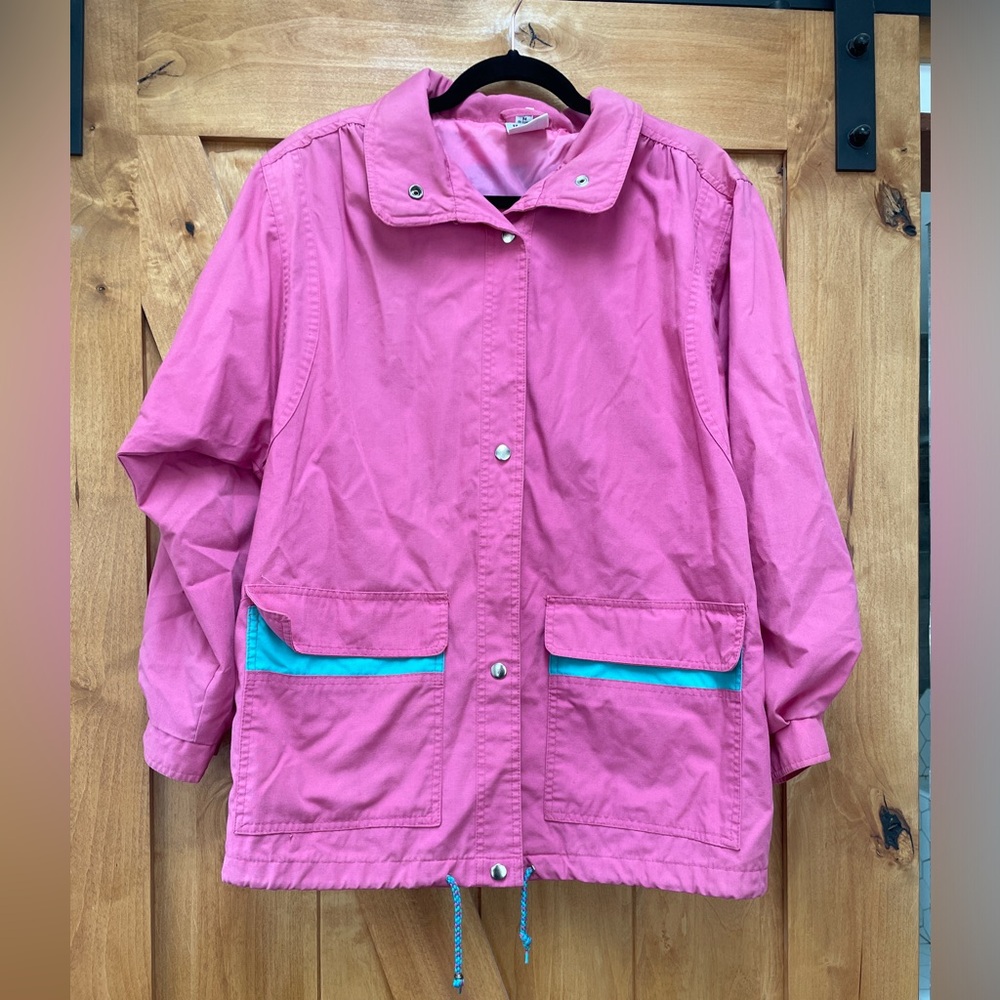 Pink vintage jacket with blue/teal details! Great for late summer/early fall.